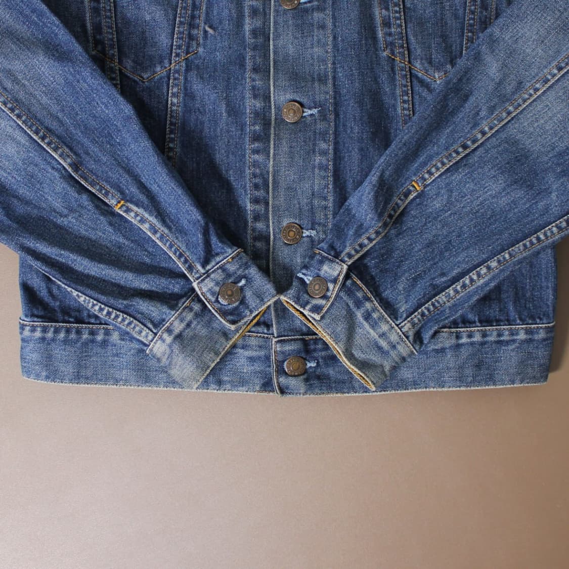 Levi’s 리바이스 70500 유럽판 커스텀 데님 트러커 자켓 L001 상품이미지5