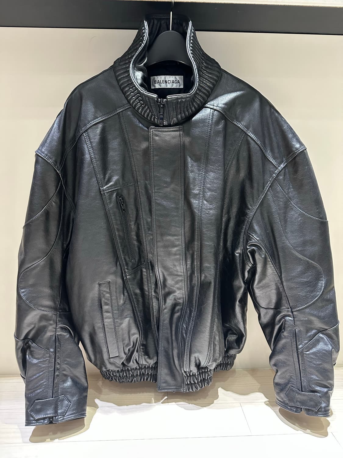 발렌시아가 19fw bb로고 레더자켓 상품이미지1