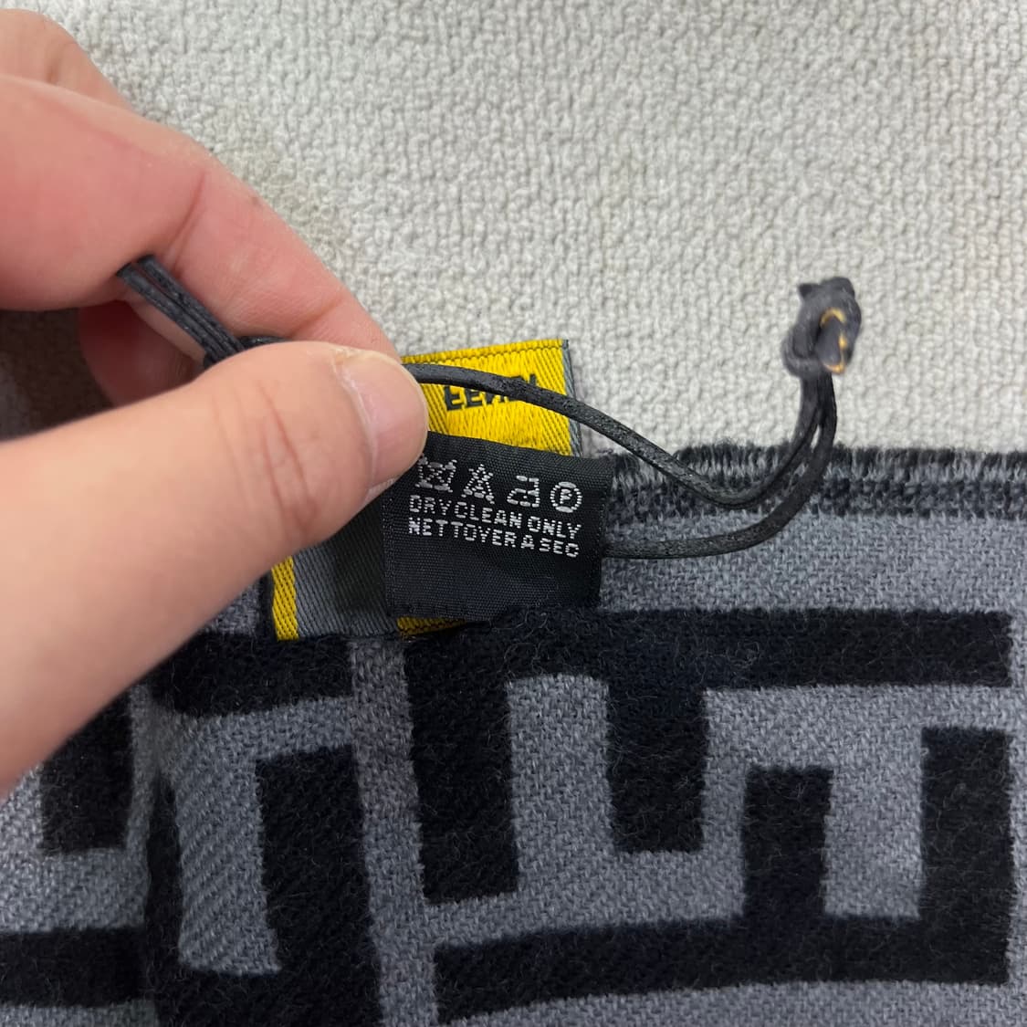 펜디 주카패턴 울 머플러  상품이미지6