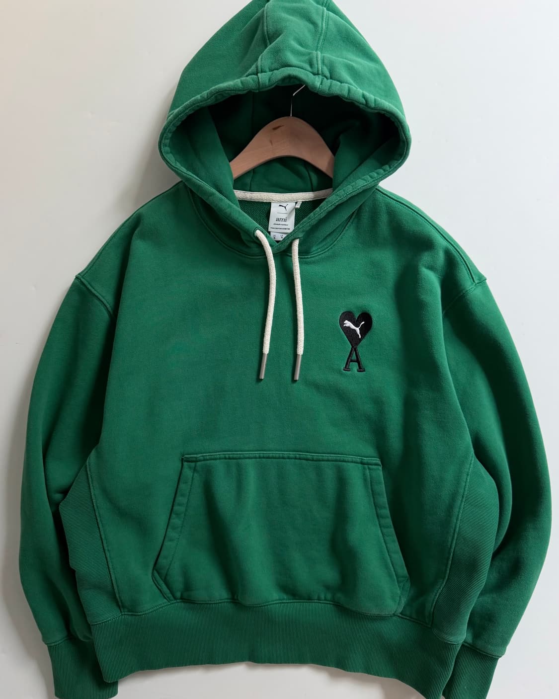 Ami x Puma 아미 x 퓨마 후드티 베르단트그린 컬러 상품이미지1