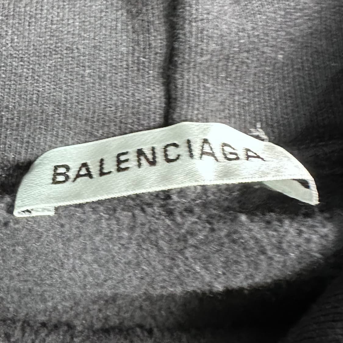 발렌시아가 핑크 로고 블랙 후드티   상품이미지5