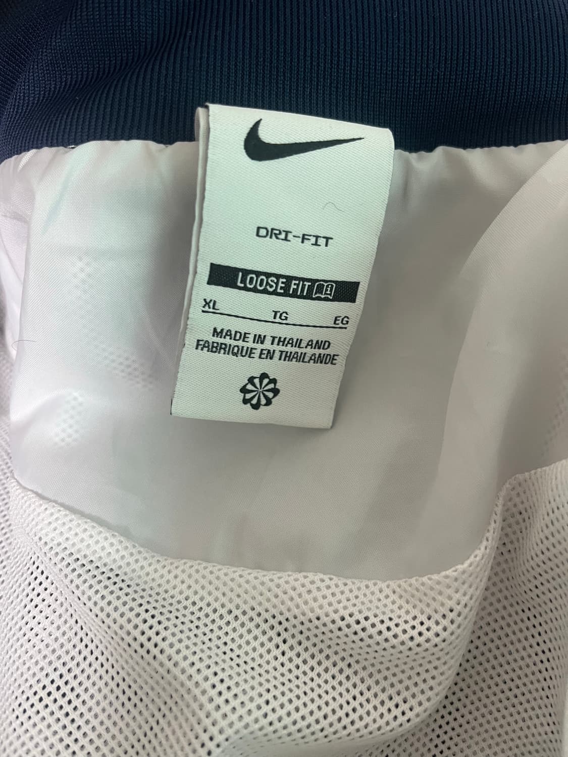 파리생제르망 바람막이 XL 상품이미지4