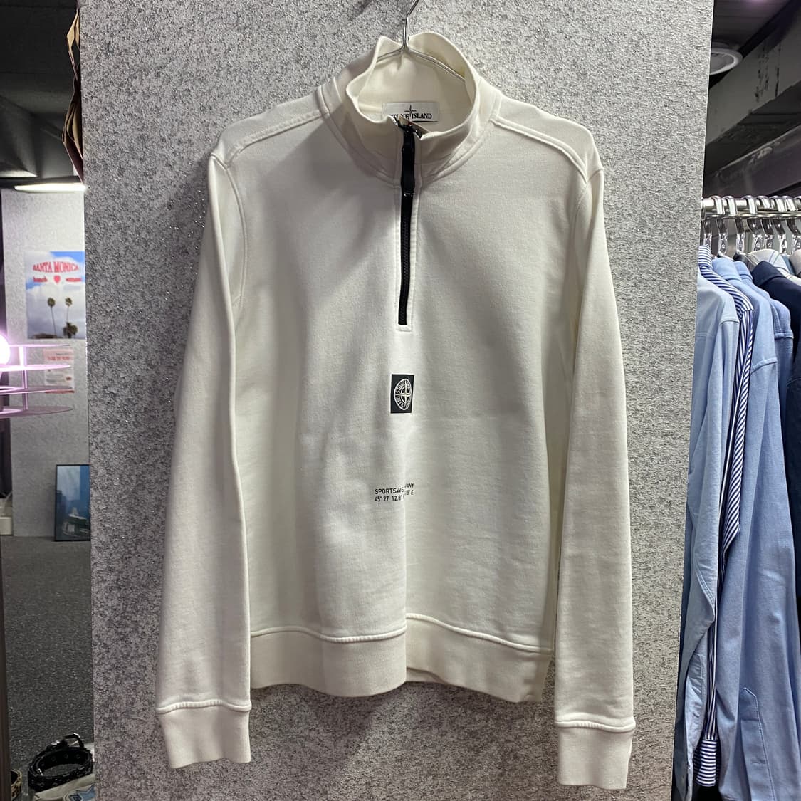 스톤아일랜드 빅로고 하프집업 스웻 B1935 상품이미지2