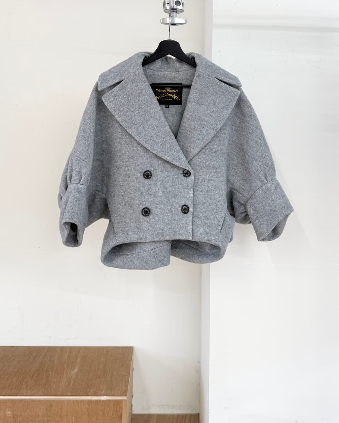 비비안 웨스트우드 그레이 울 더블 브레스티드 자켓 상품이미지1