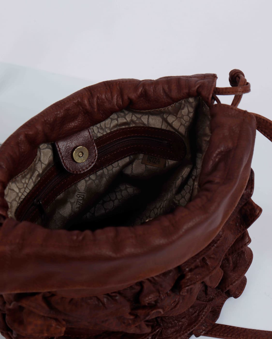 [IBIZA] 브라운 레더 프릴 크로스백 상품이미지6