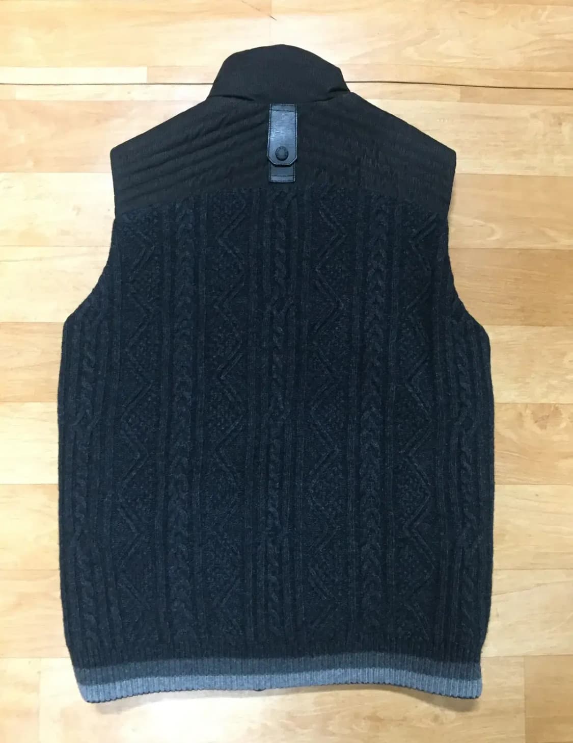 몽클레르 X 화이트 마운티니어링 집업 베스트(푸퍼-다운)2 사이즈 상품이미지9