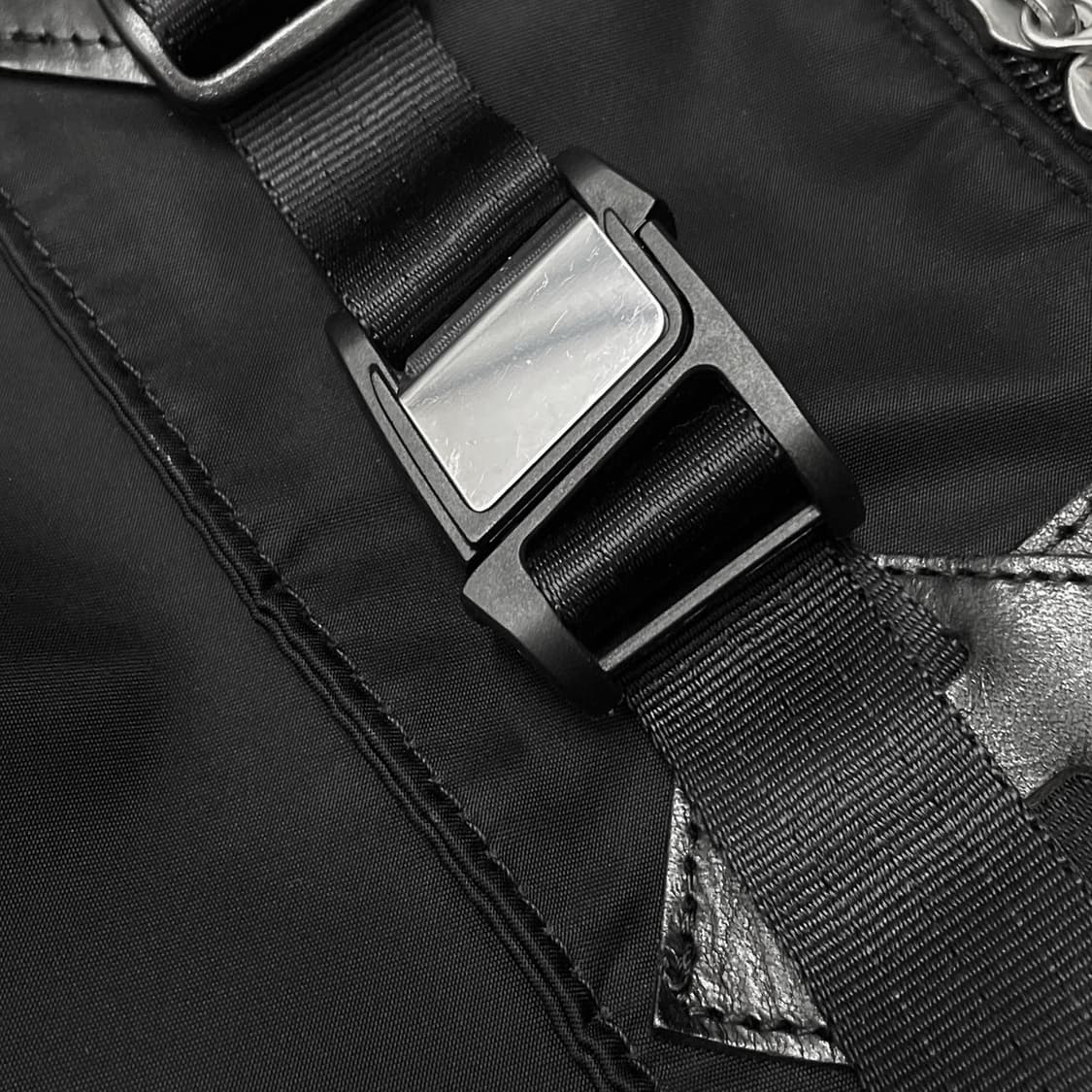 언더커버 (Undercover) 상품이미지6