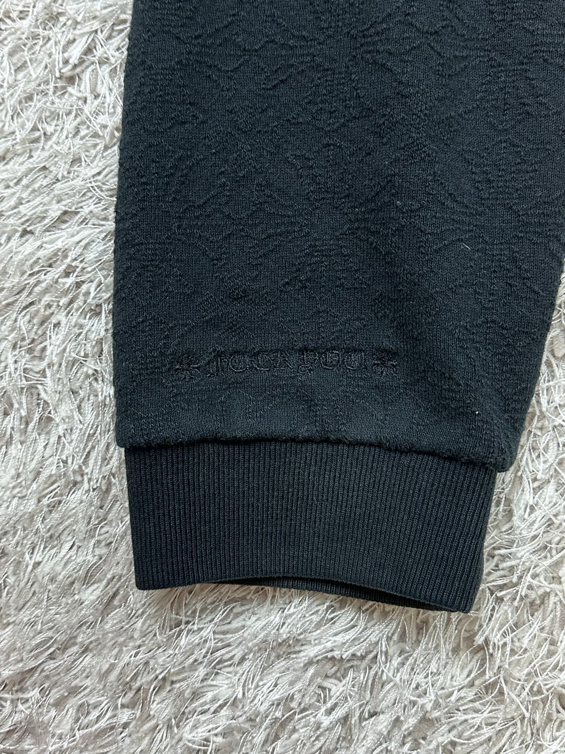 [L] 정품 크롬하츠 자수 모노그램 맨투맨 블랙 상품이미지5