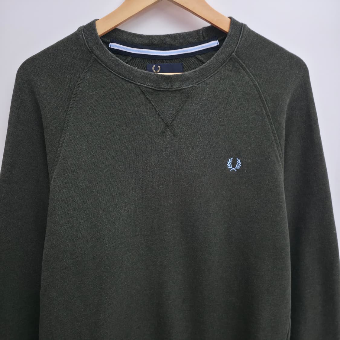 [M] 프레드페리 올리브 맨투맨 상품이미지2