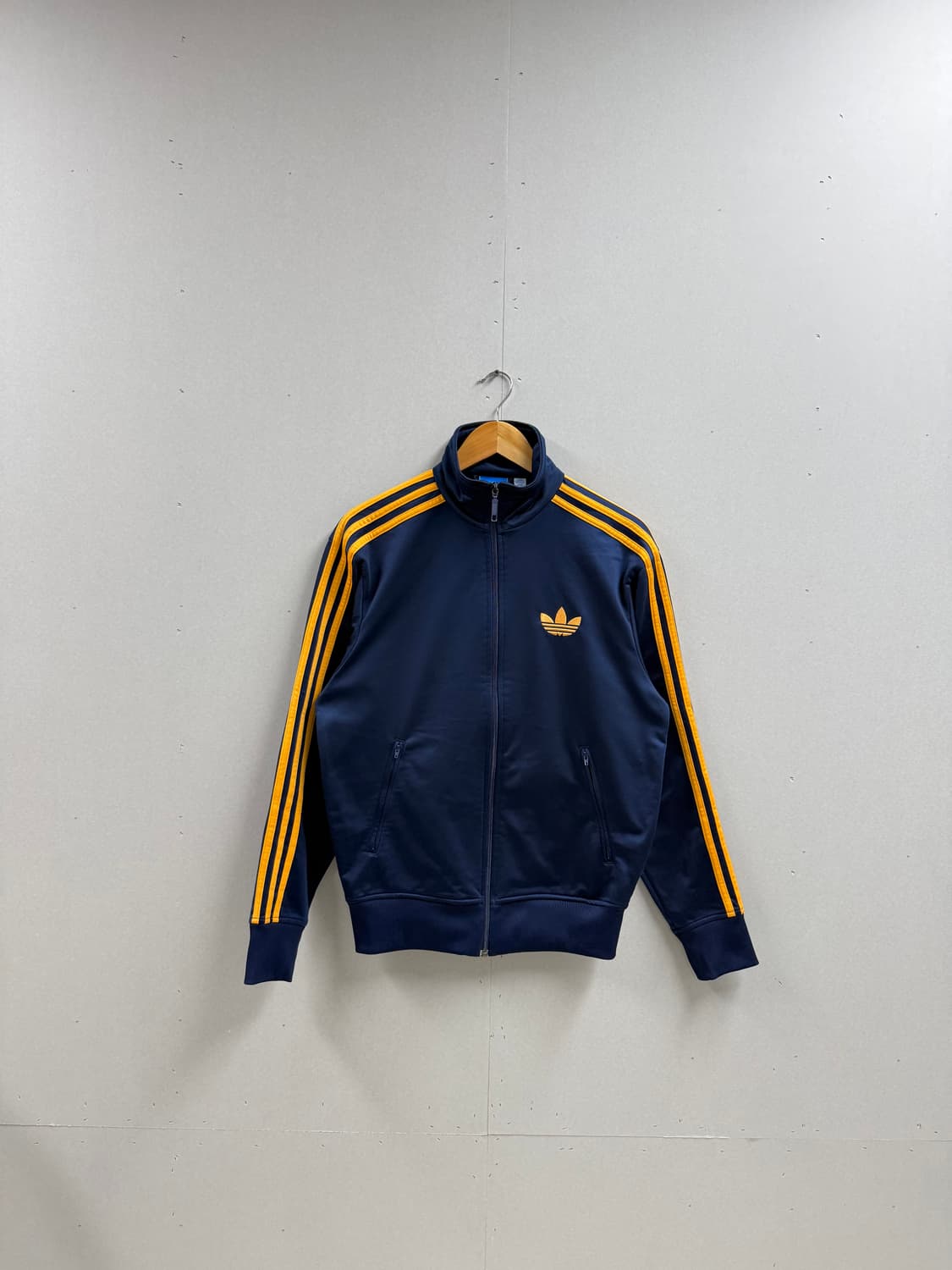 공용 M / 아디다스 파이어버드 져지 트랙탑 네이비/옐로우 상품이미지1