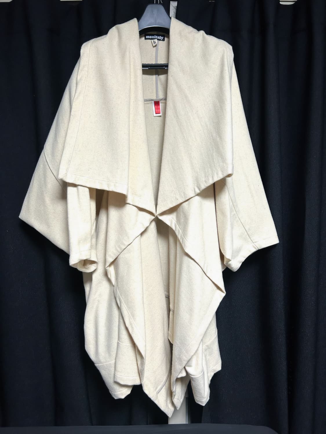 모니탈리 아방가르드 울케이프 상품이미지1