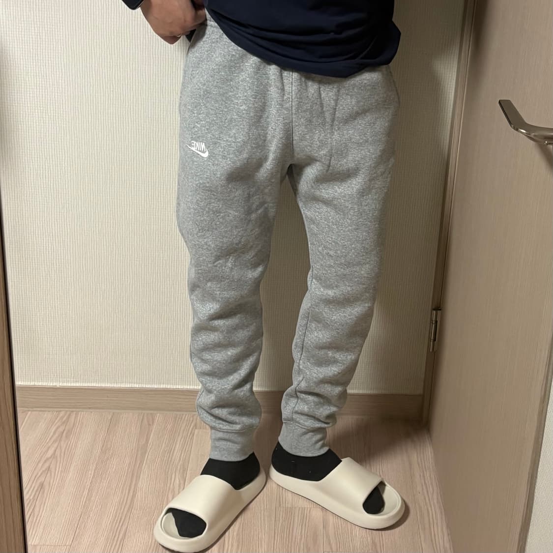 정품 나이키 퓨추라 기모 조거팬츠 그레이 트레이닝 바지 상품이미지1