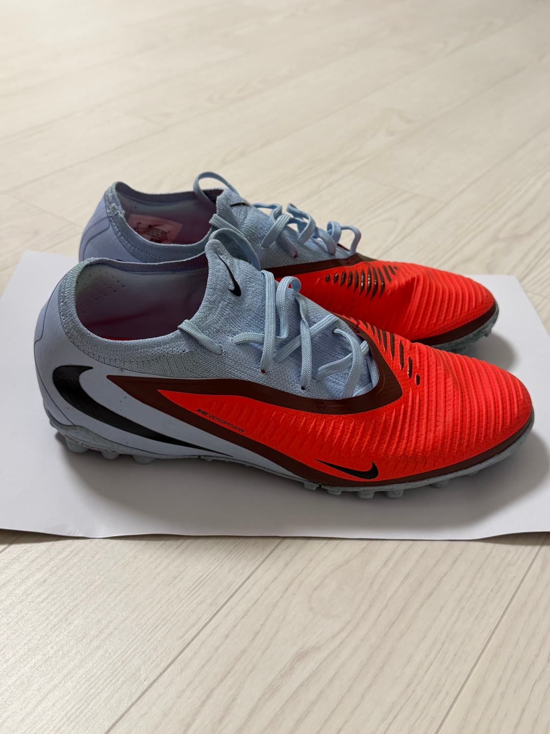 나이키 팬텀 6 로우 프로 풋살화 축구화 상품이미지4