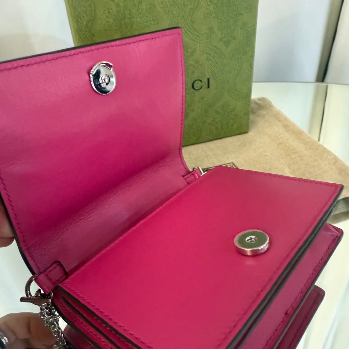 [정품] 구찌 GG 마틀라세 미니 크로스백 723777 상품이미지7