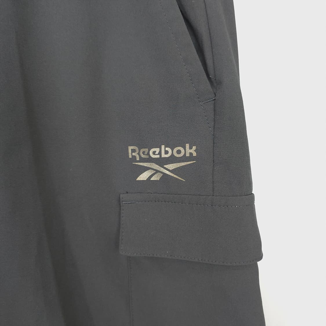 리복 Reebok 기능성 카고 반바지 블랙 L 상품이미지2