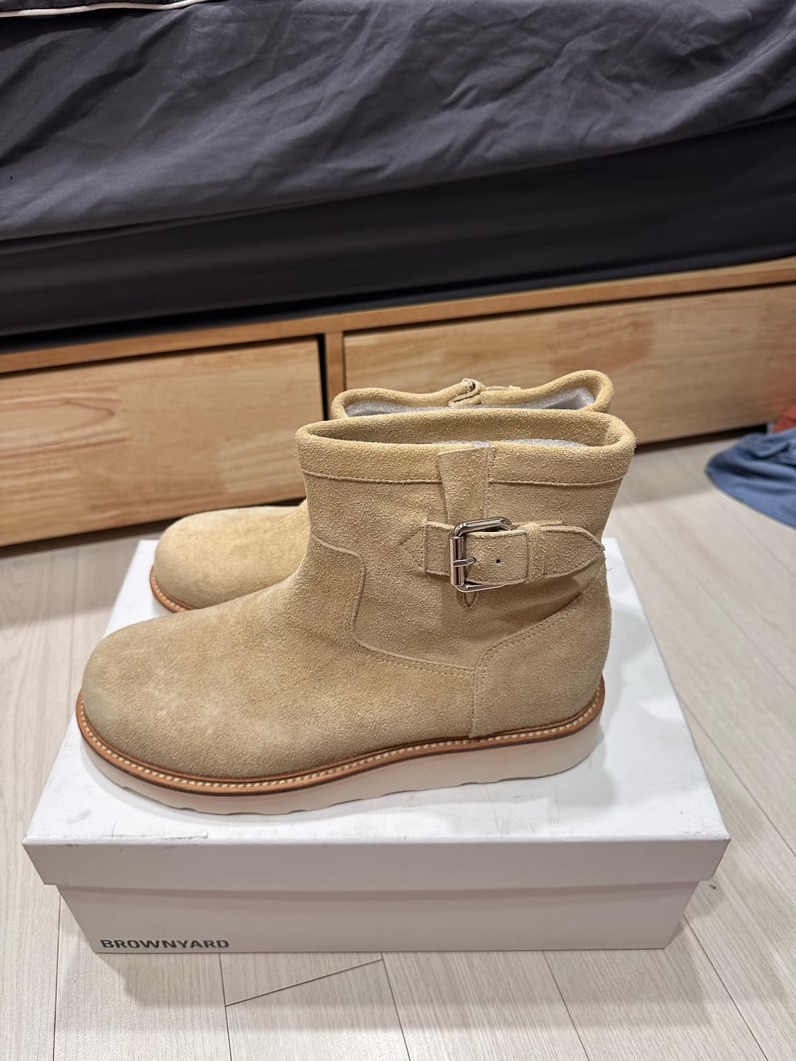 브라운야드 스웨이드 버클 부츠 상품이미지2