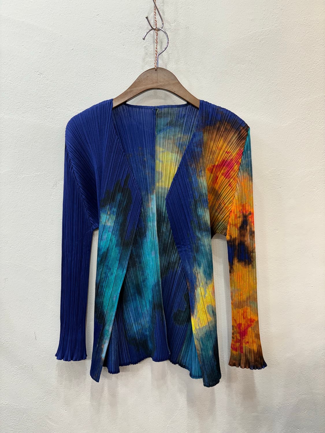 플리츠플리즈 가디건 상품이미지1