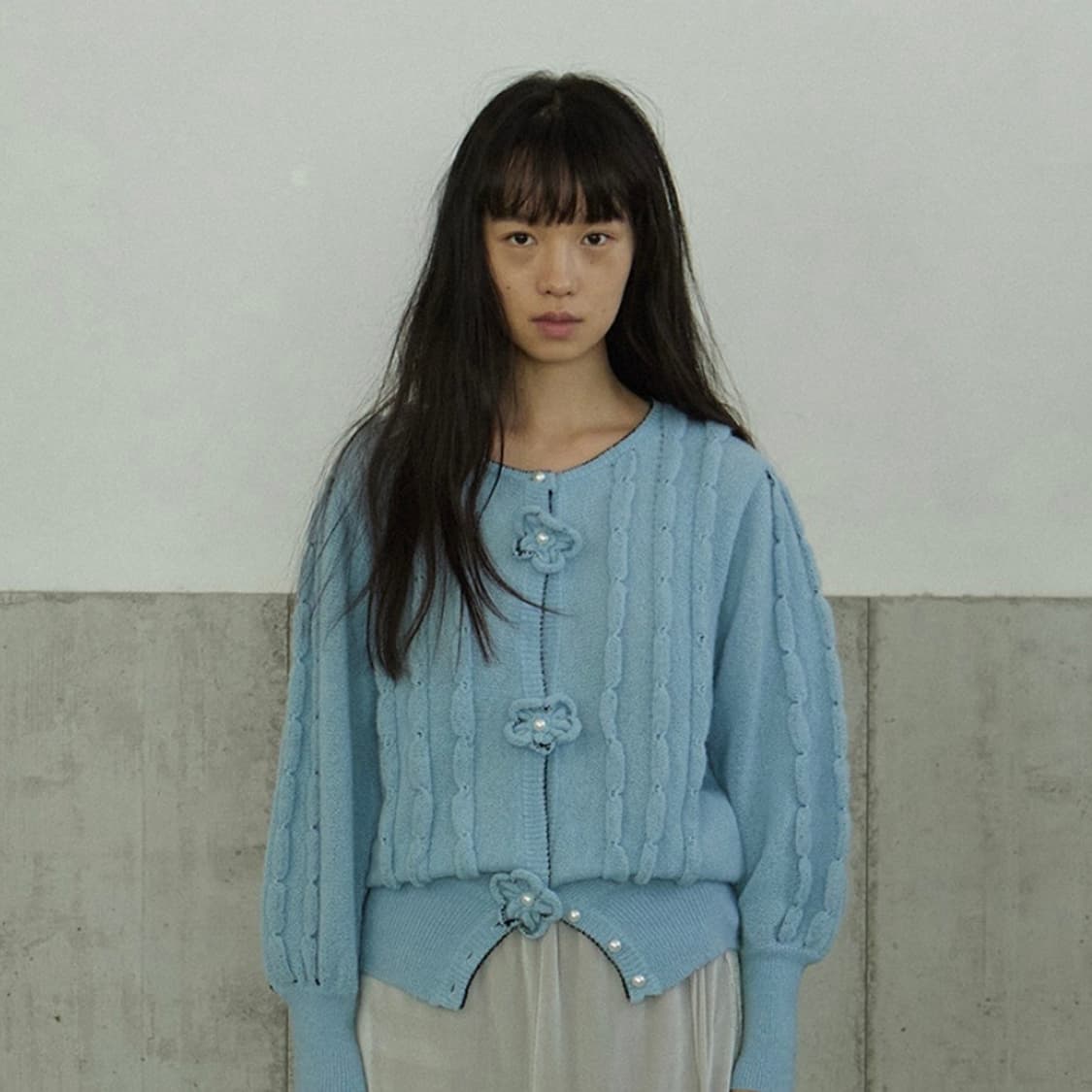 호쿠스포쿠스 Hand Flower Alpaca Knit Cardigan 상품이미지1