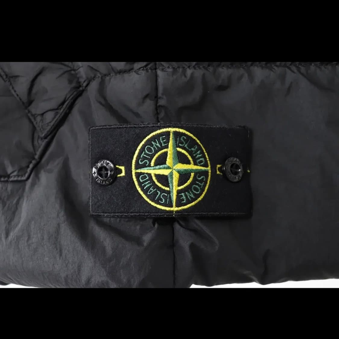 스톤아일랜드 크링클랩스 패딩조끼 블랙 XL 상품이미지4