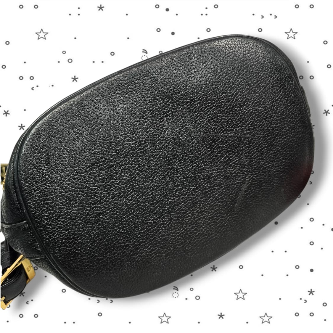 MCM 블랙 레더 드로스트링 버킷백 상품이미지10