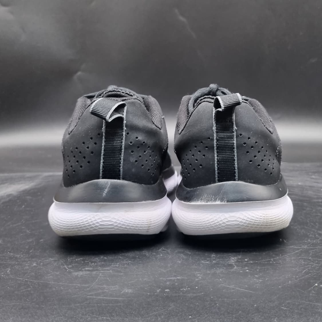 언더아머 UA차지드 어서트9 런닝화275. 상품이미지4