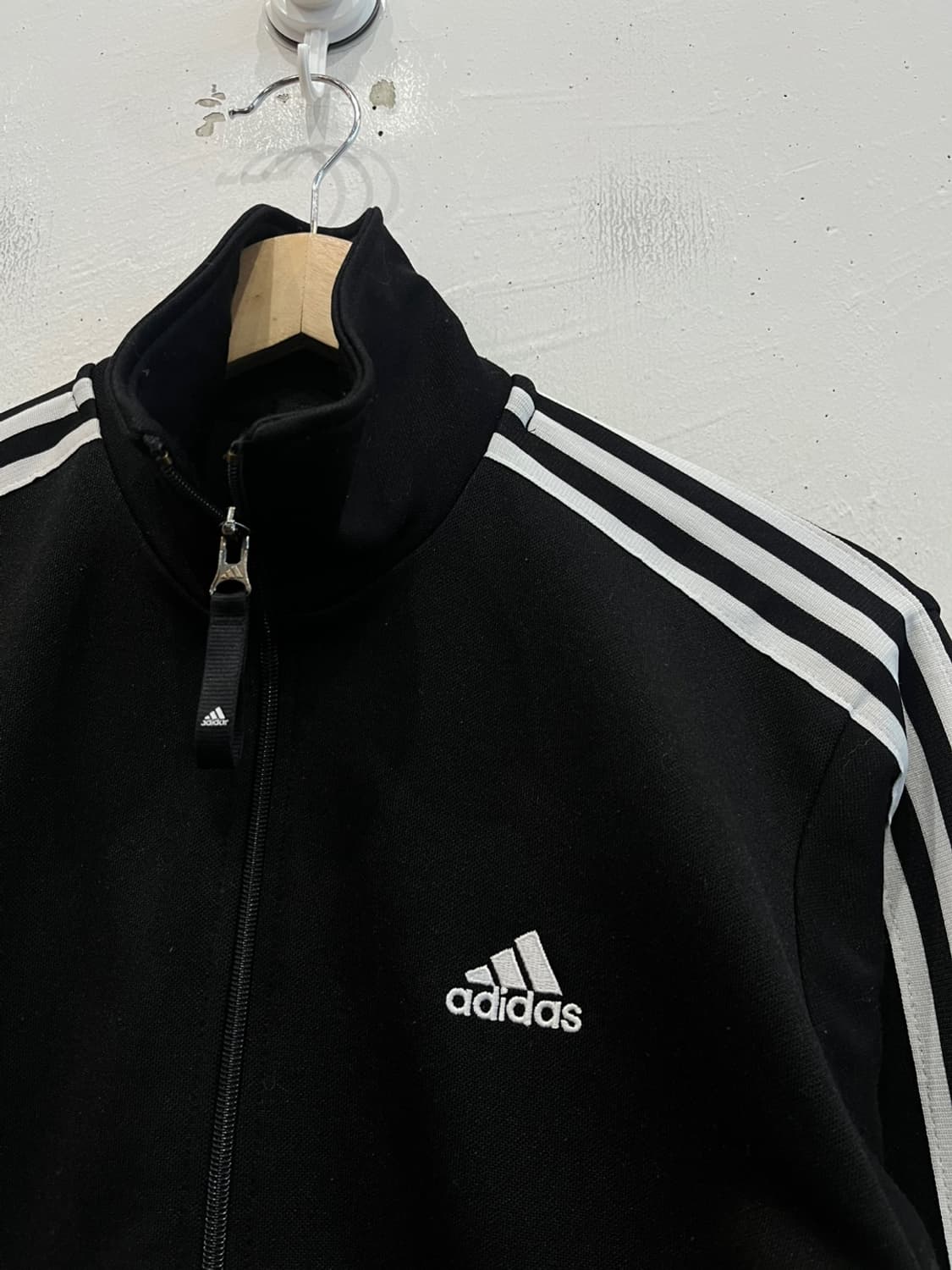 아디다스 자수로고 트랙탑 져지 블랙  상품이미지2