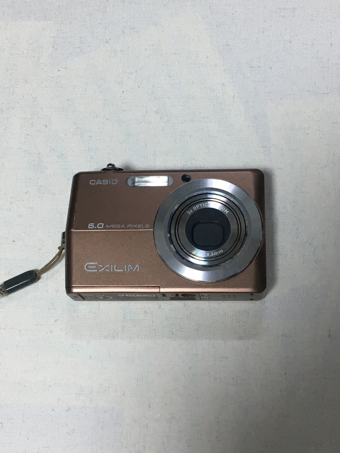 카시오 EX-Z600 / 따뜻한 색감의 레트로 감성 디카 상품이미지3