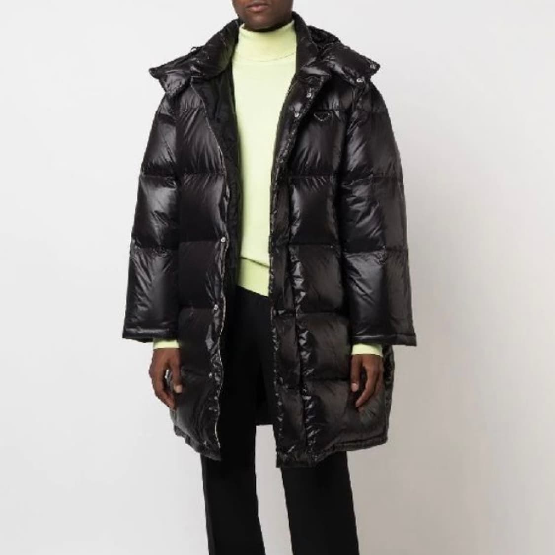 [S+급/오버핏XS] 프라다 삼각로고 후드 롱 패딩 상품이미지8