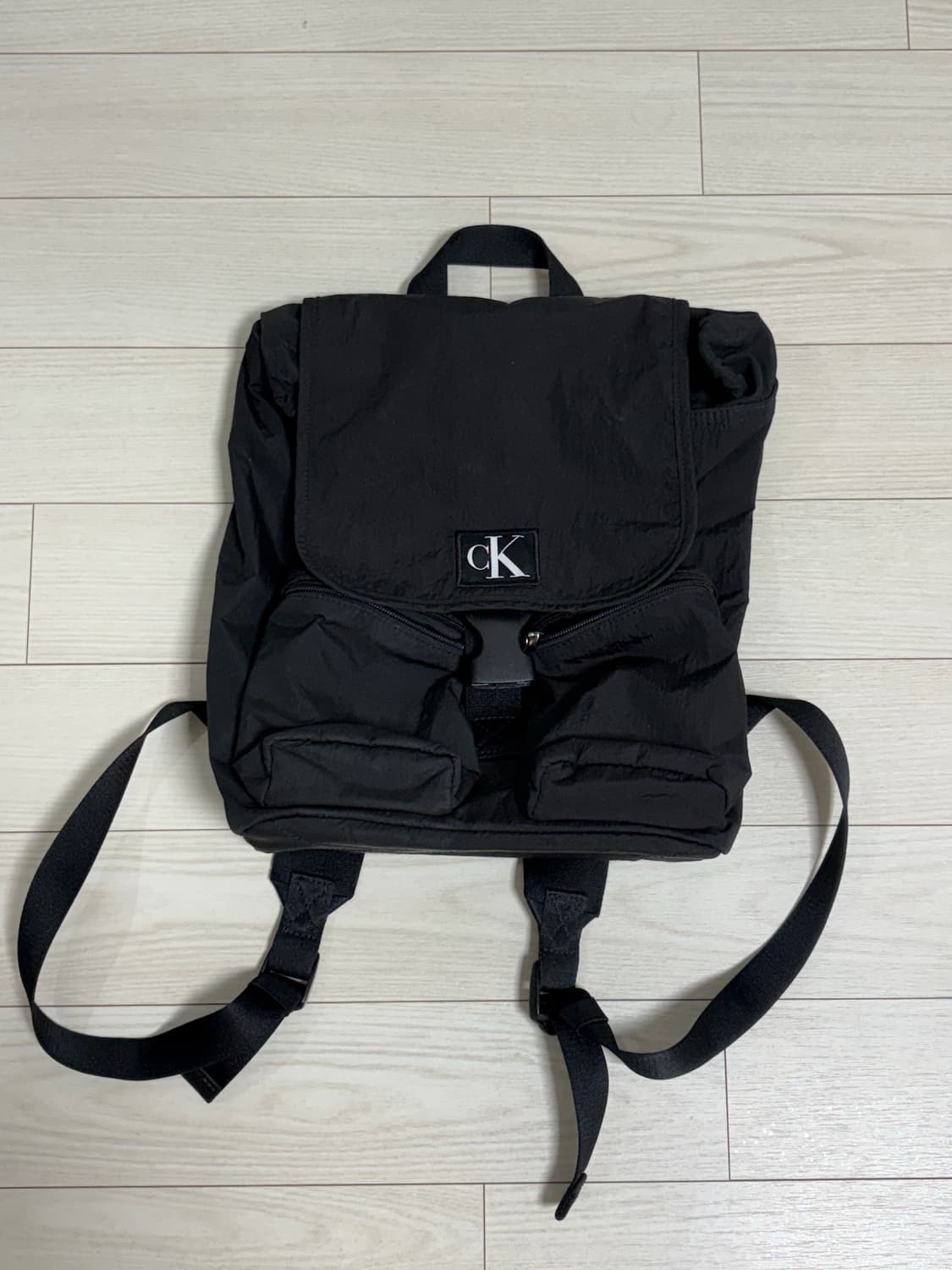 캘빈클라인 블랙 시티 나일론 백팩 상품이미지1
