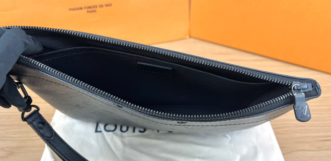 루이비통 포쉐트 투고 클러치백 상품이미지8