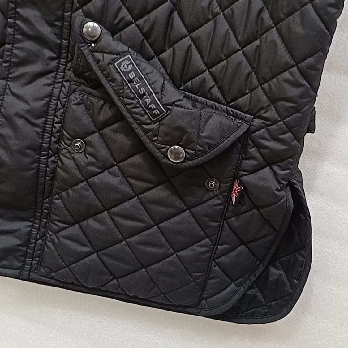 정품 벨스타프 남성 경량 퀼팅 패딩 조끼 L 블랙 사랑봉봉 상품이미지5