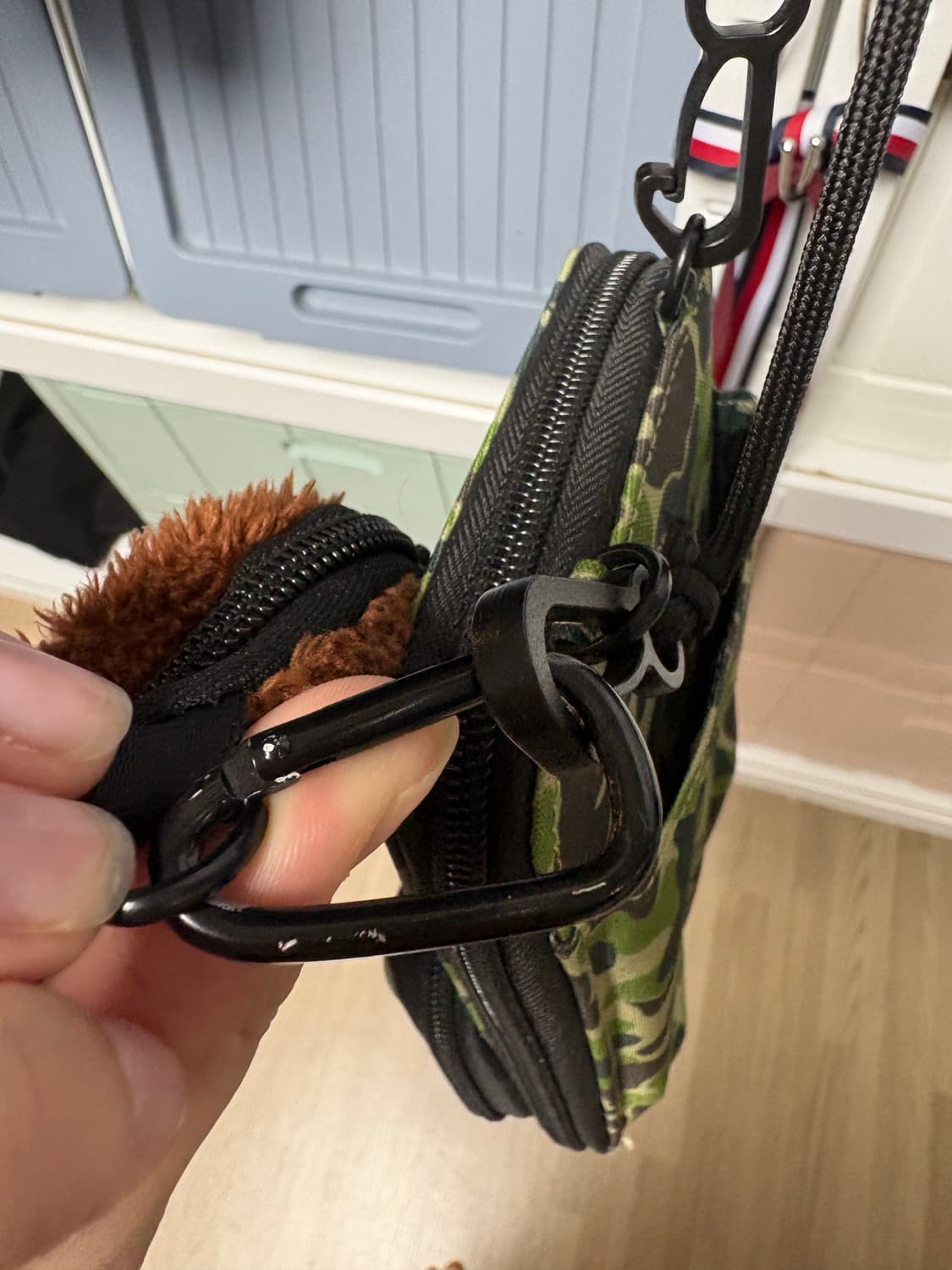 베이프 크로스백 카모 상품이미지3