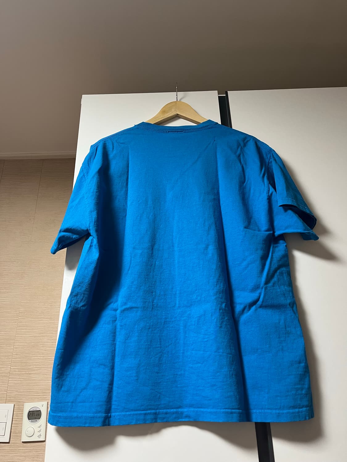 [L] 디즈니 미키 마우스 반팔티셔츠 하늘색 스카이블루 상품이미지2