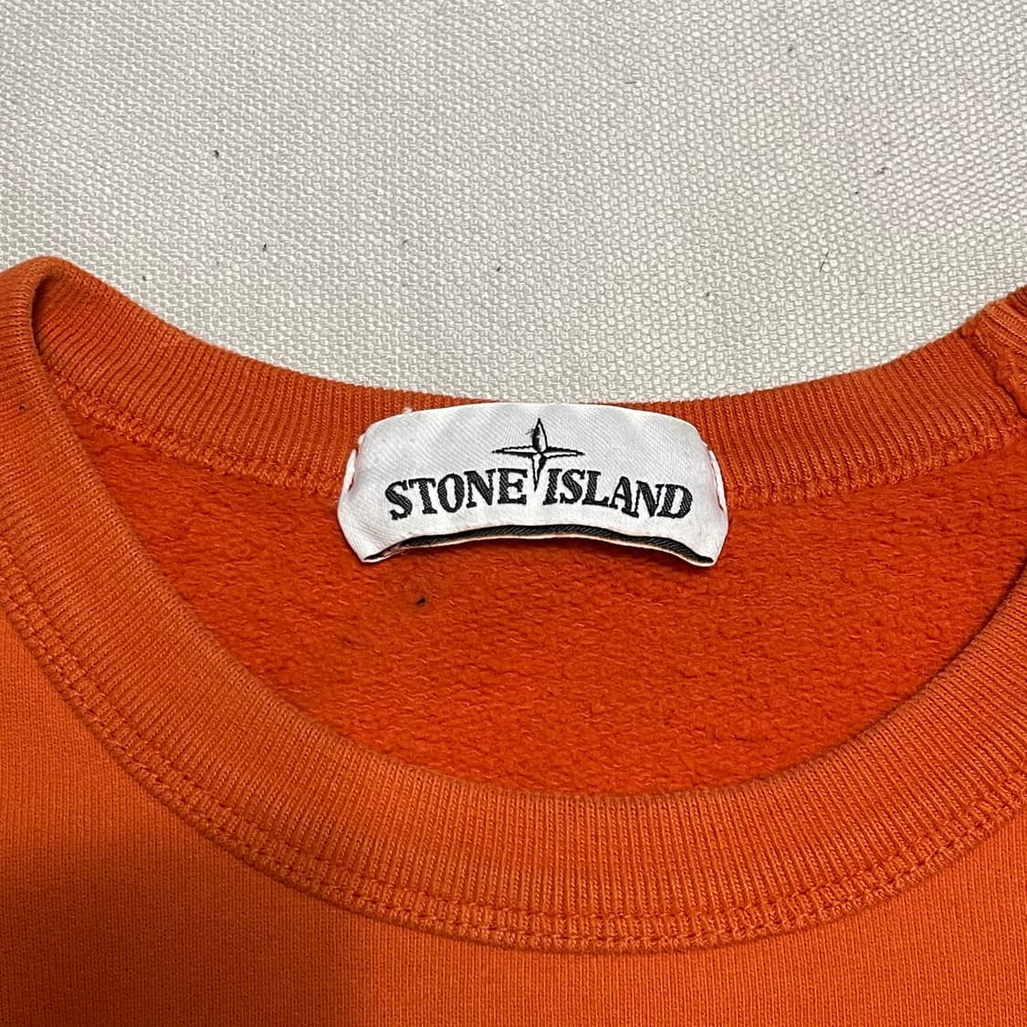 M 스톤아일랜드 원포켓 맨투맨 상품이미지4