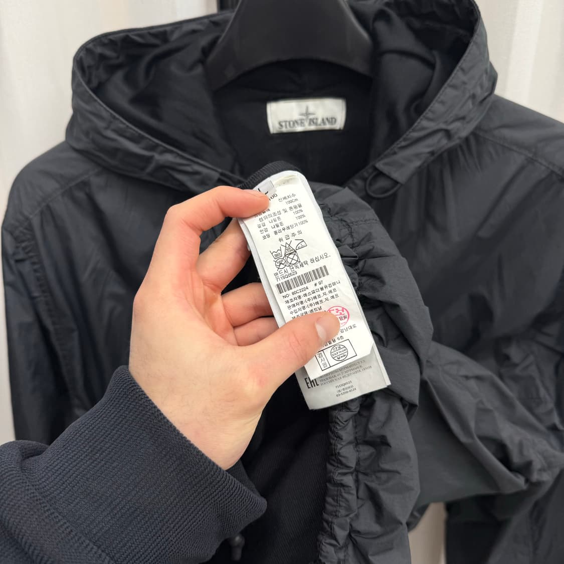 [백화점판/L] 스톤아일랜드 크링클랩스 롱 바람막이 상품이미지4