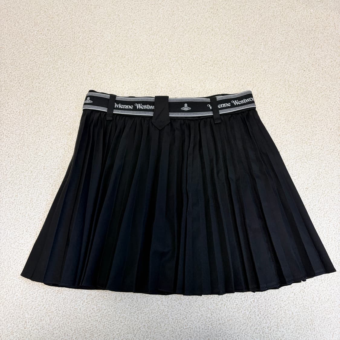 비비안웨스트우드 블랙 플리츠 미니 스커트 상품이미지7
