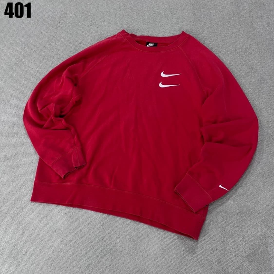 나이키 더블 스우시 레드 맨투맨 상품이미지1