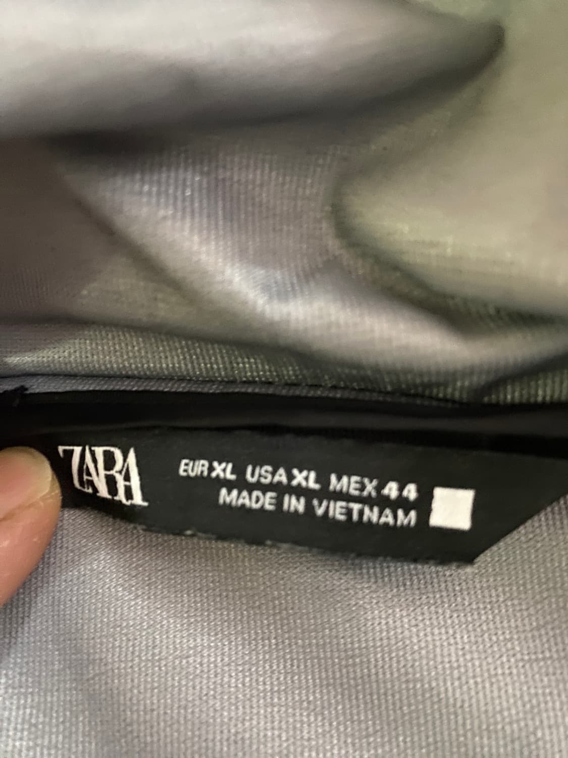 ZARA 블랙 후드 레인코트 XL (105~) 상품이미지3