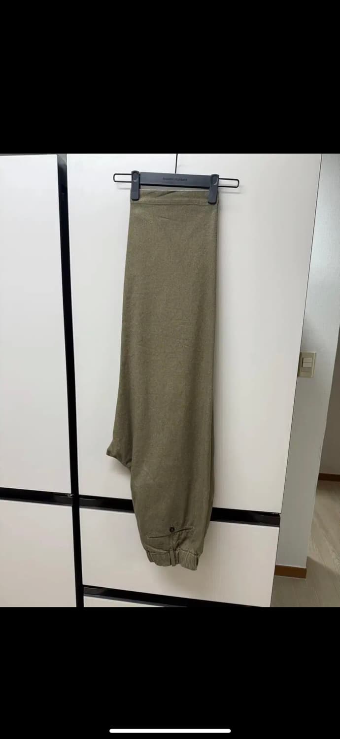 [2] 러프사이드 박스플리츠팬츠 카키베이지 상품이미지4