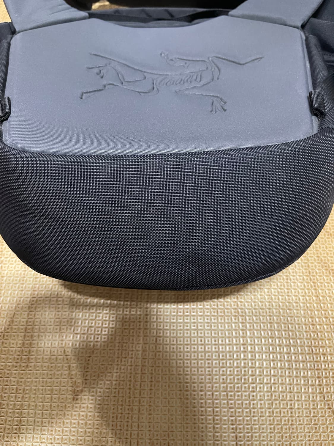 아크테릭스 크로스백 상품이미지6