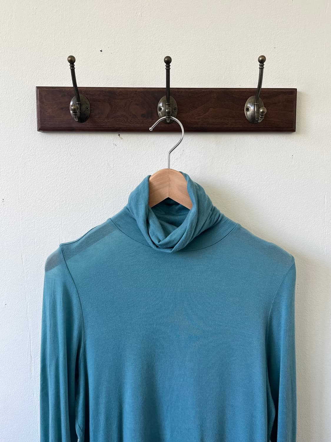 Aloe 스카이블루 터틀넥 상품이미지2