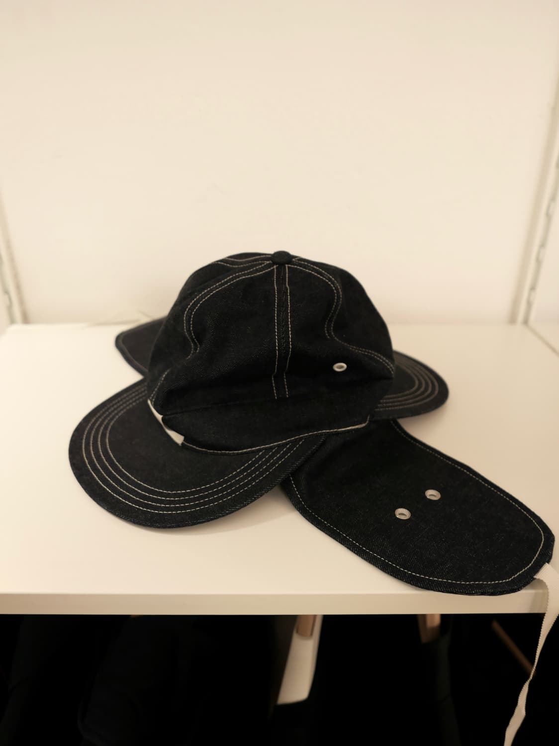 꼼데가르송 간류 더블 바이저 데님 캡 상품이미지5