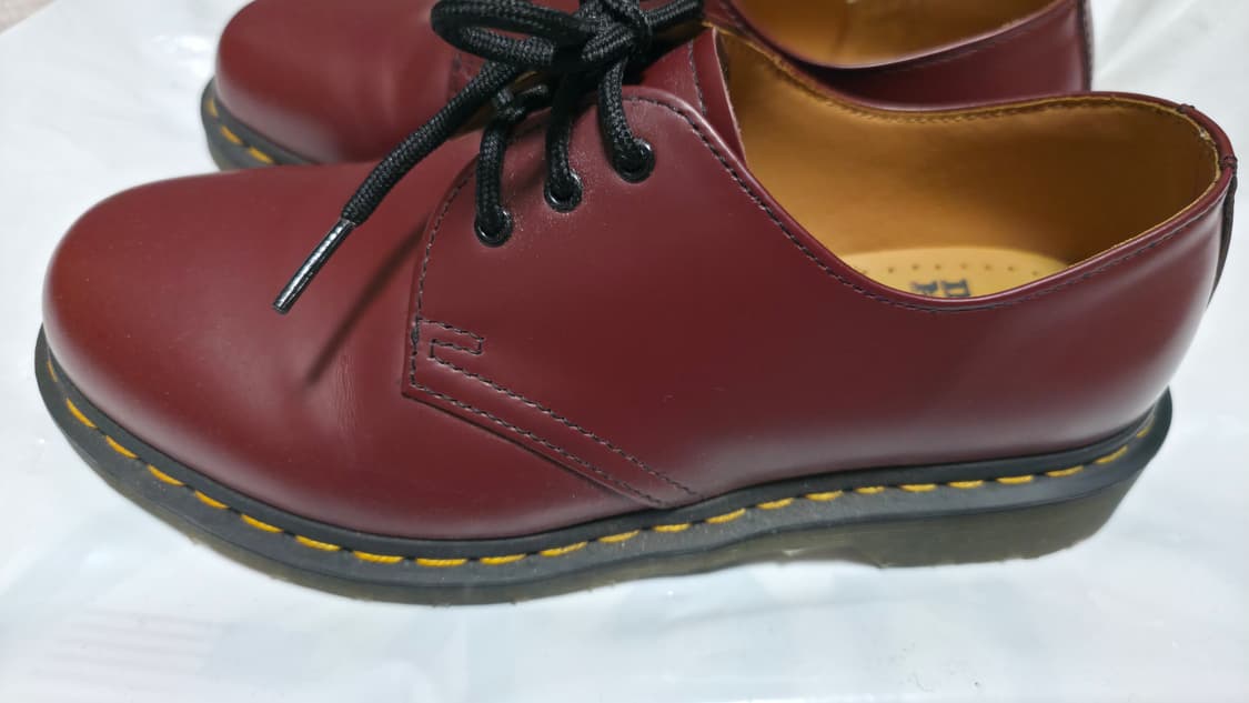 닥터마틴 레드체리 팝니다. 상품이미지3