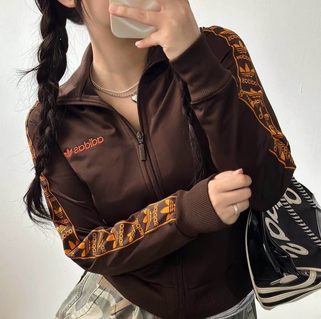 아디다스 초코 브라운져지 판매해요 상품이미지1