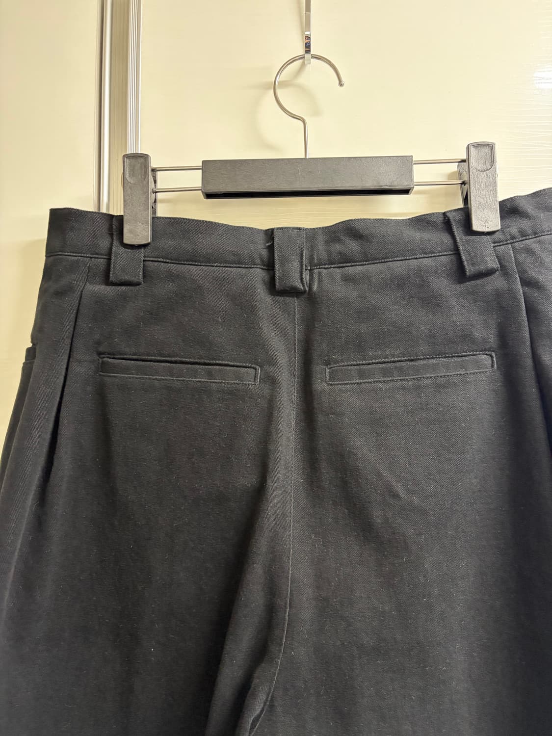 아트이프액츠 포켓 온 턱 팬츠 m 상품이미지4