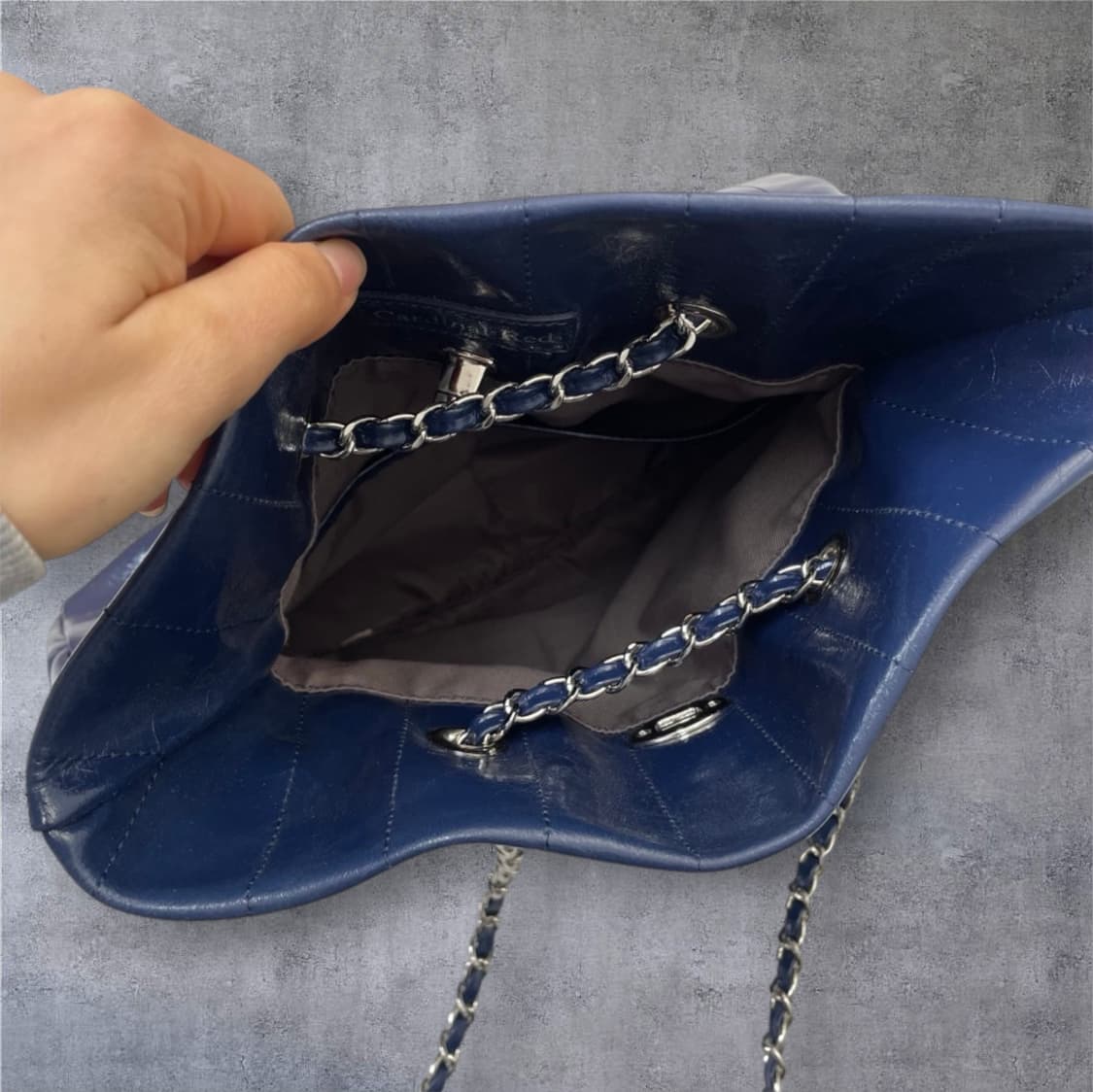 카디널레드 Cardinal Red 네이비 라피백  상품이미지7