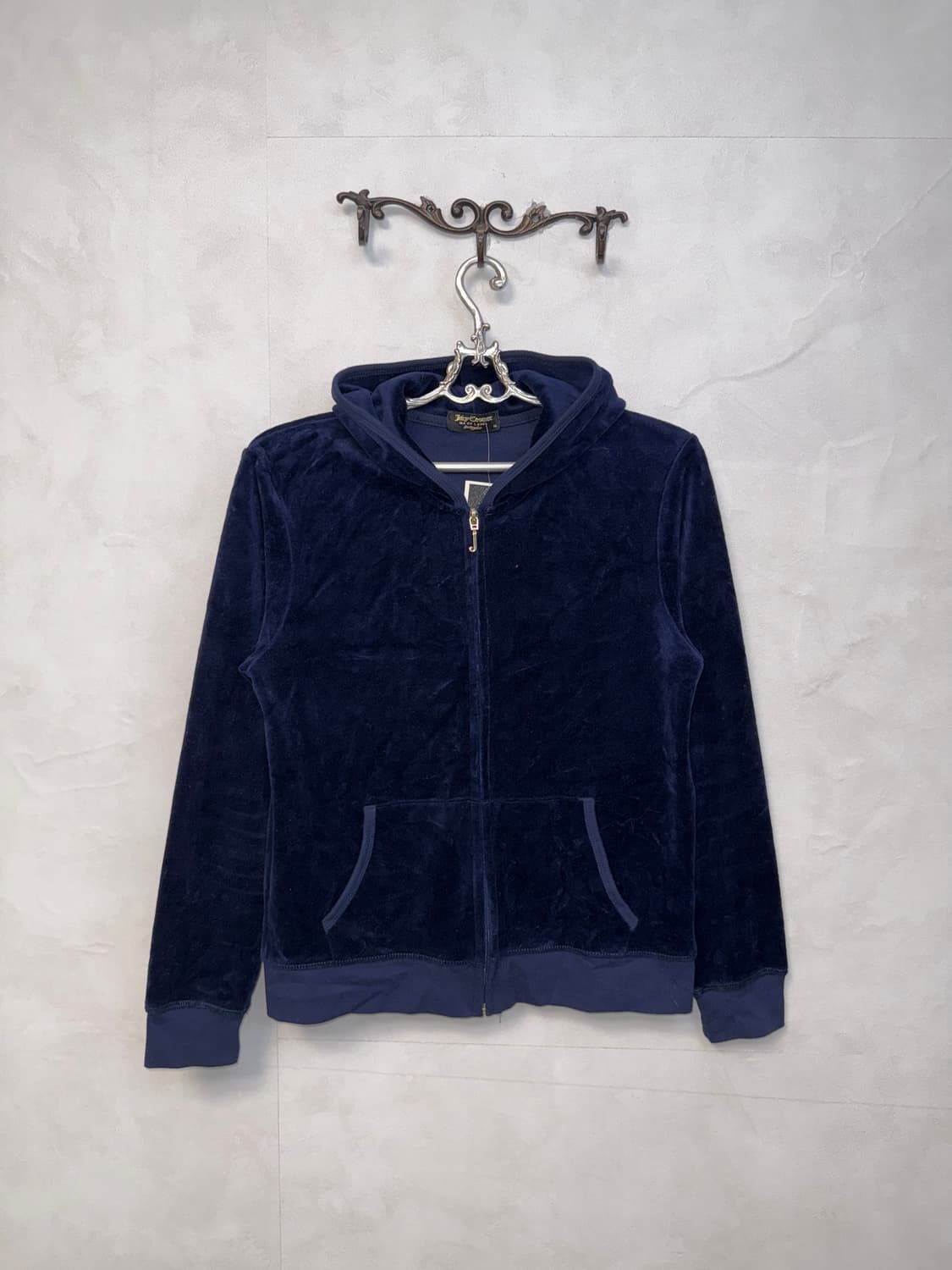 Juicy Couture navy cubic velvet 후드집업 상품이미지3