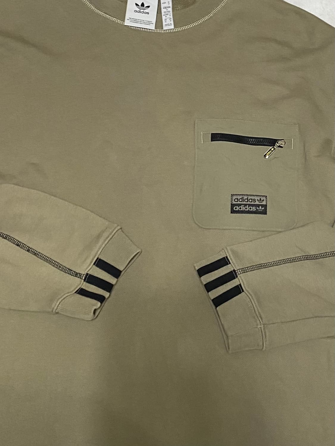 아디다스 포켓 롱슬리브 티셔츠 카키 105 ~ 110 상품이미지3