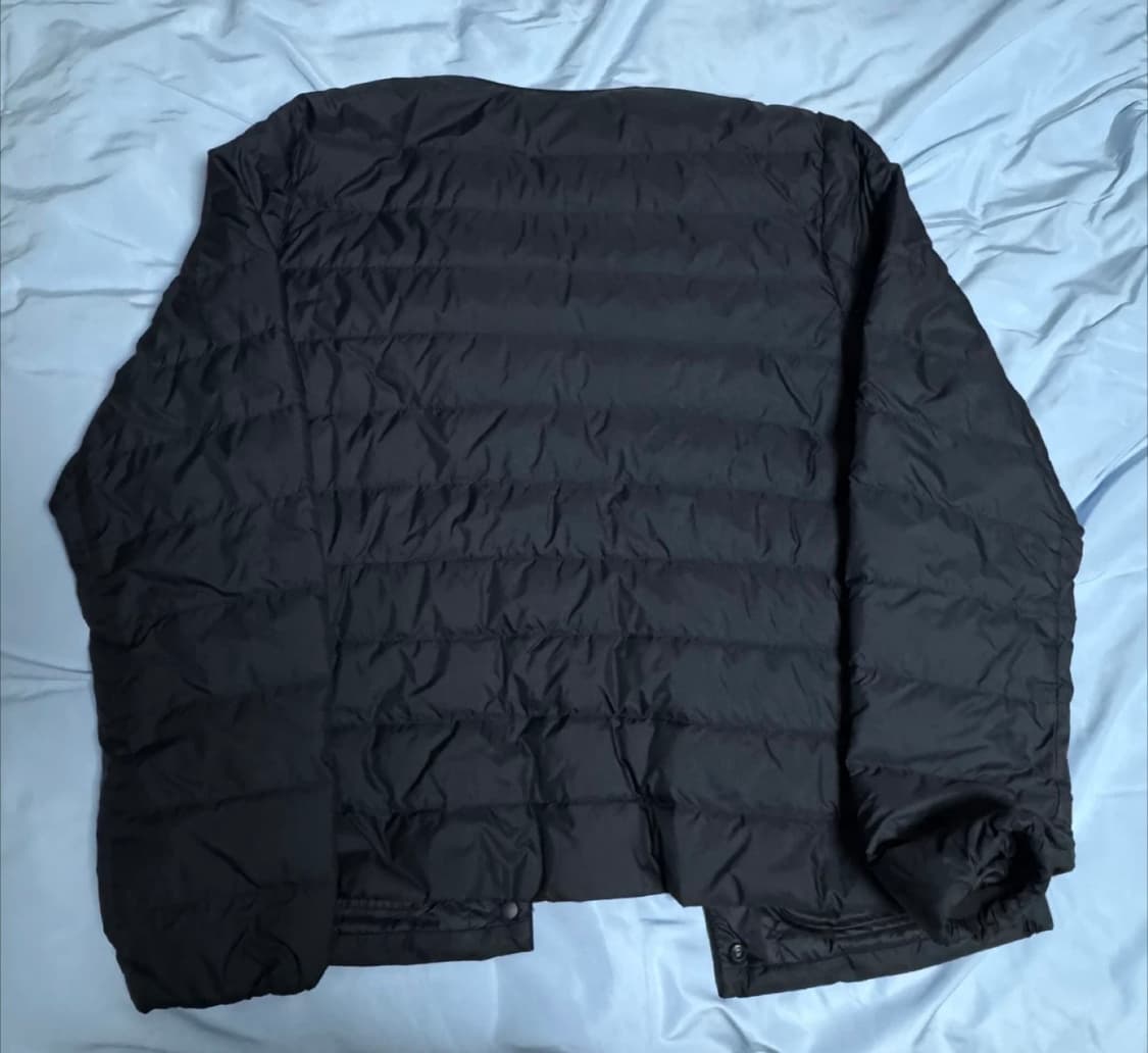 유니클로 여성용 경량패딩 PUFFTECH 컴팩트 패딩 블랙 L 상품이미지5