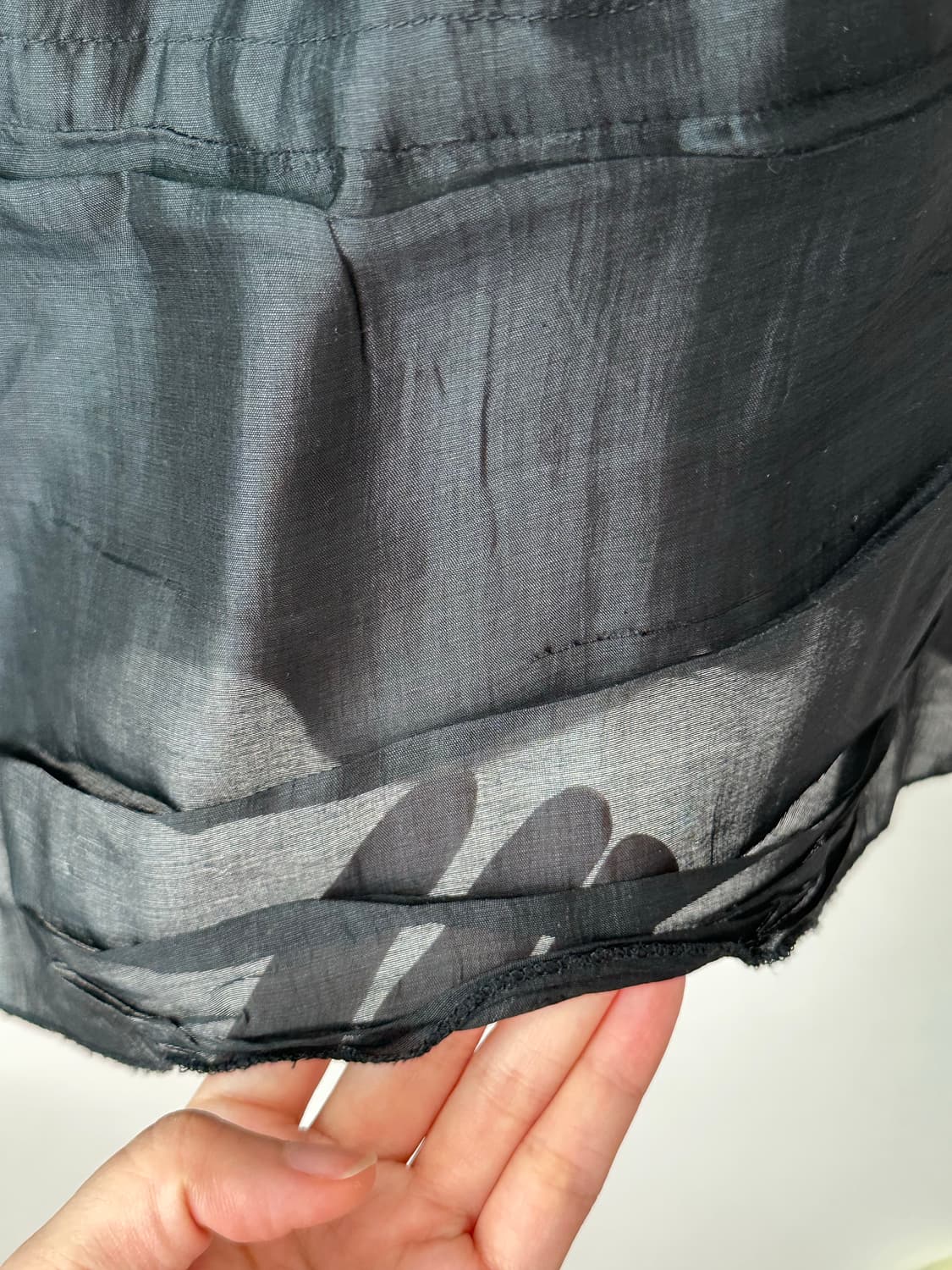 기마구아스 스퀘어 네크라인 실크 탑 - M, 블랙 상품이미지7